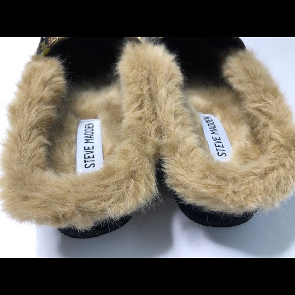 Steve Madden - Picture 3 of 5